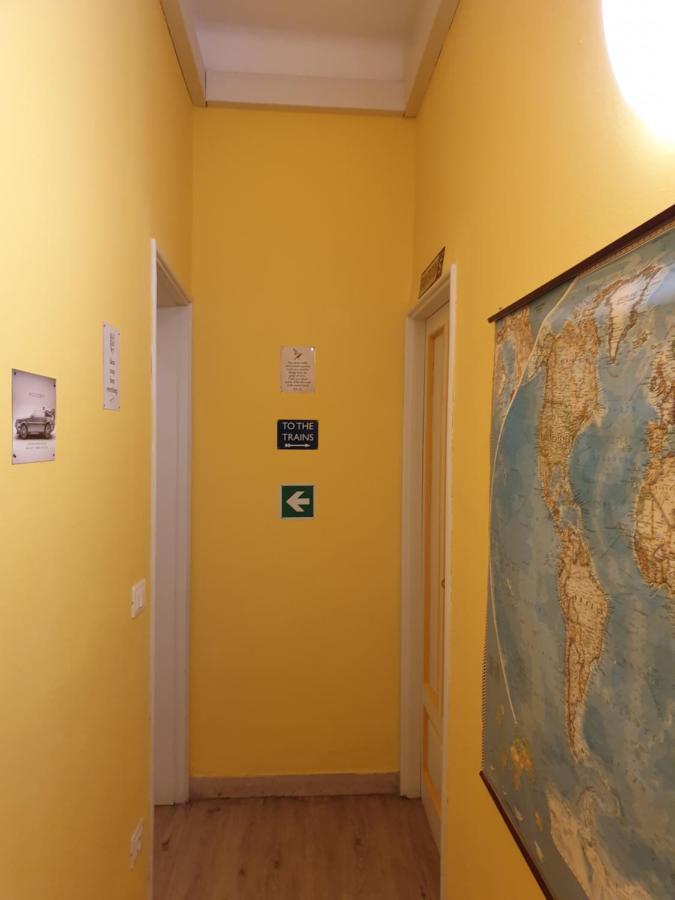 Pisa Train Station Hostel エクステリア 写真
