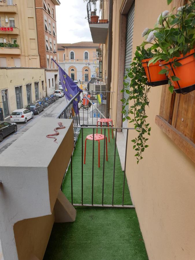 Pisa Train Station Hostel エクステリア 写真