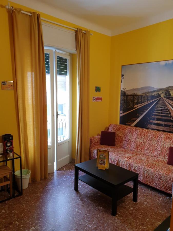 Pisa Train Station Hostel エクステリア 写真